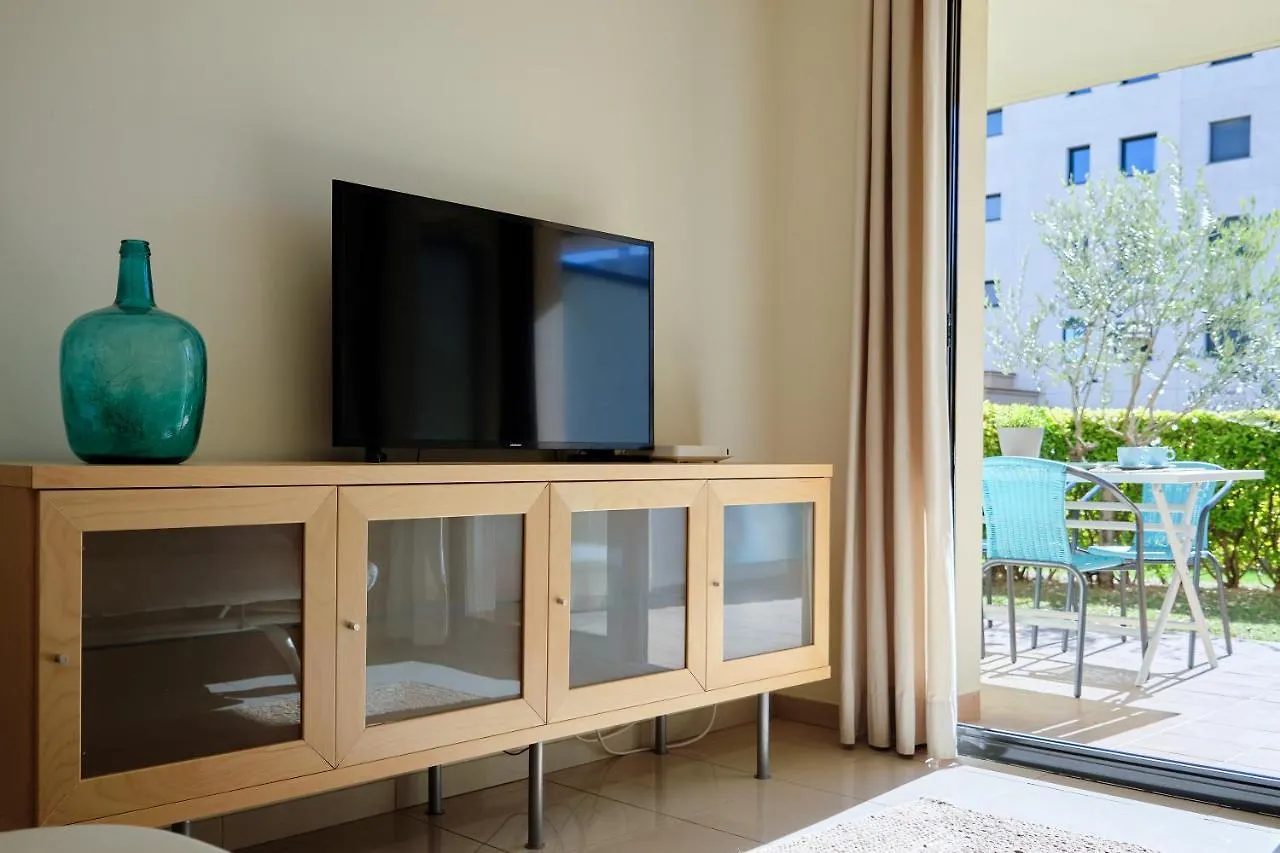V010 - Milenium - Roses Apartment